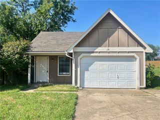 10 Brookhaven Court, Bentonville, AR 72712