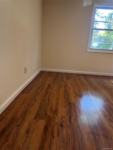 289 Myers Corners Road 1 g, Wappingers Falls, NY 12590