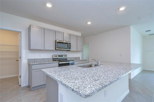 9176 FORGE BREEZE LOOP, Wesley Chapel, FL 33545