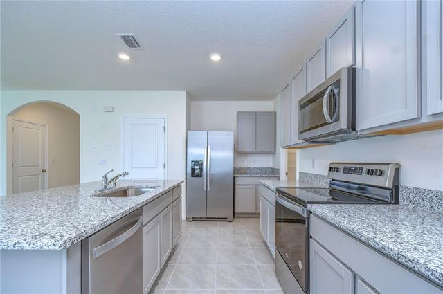 9176 FORGE BREEZE LOOP, Wesley Chapel, FL 33545