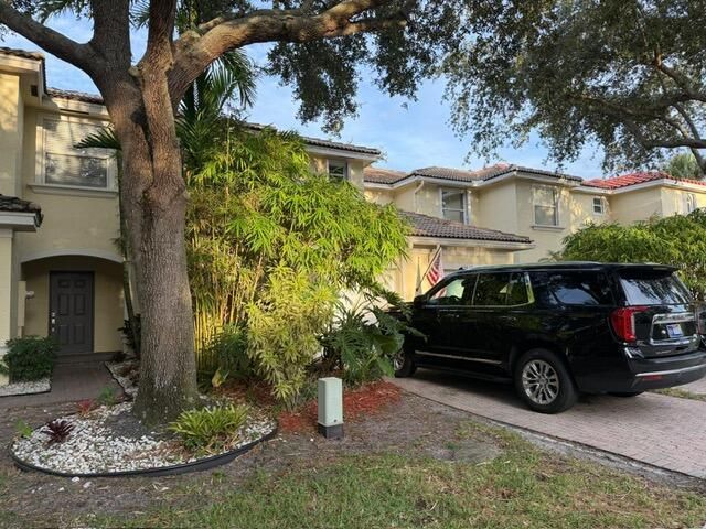 13428 Georgian Court, Wellington, FL 33414
