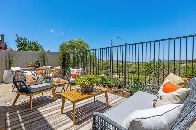 3161 Telaga Rd, Carlsbad, CA 92010