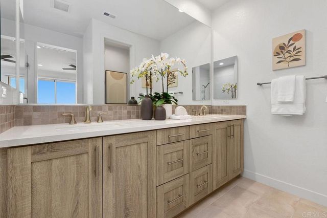 3161 Telaga Rd, Carlsbad, CA 92010