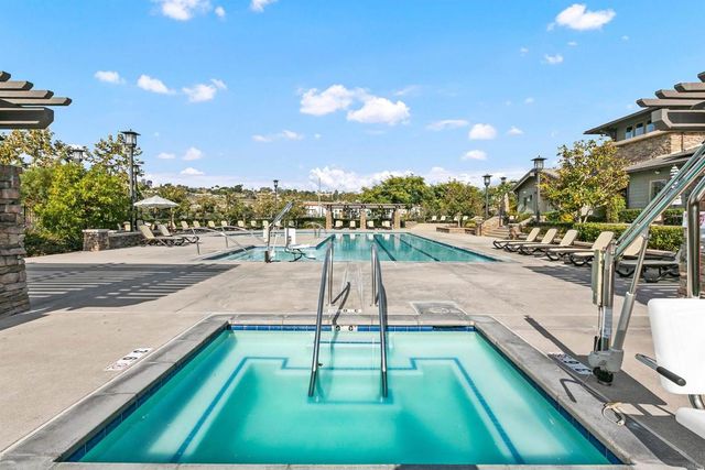 3161 Telaga Rd, Carlsbad, CA 92010