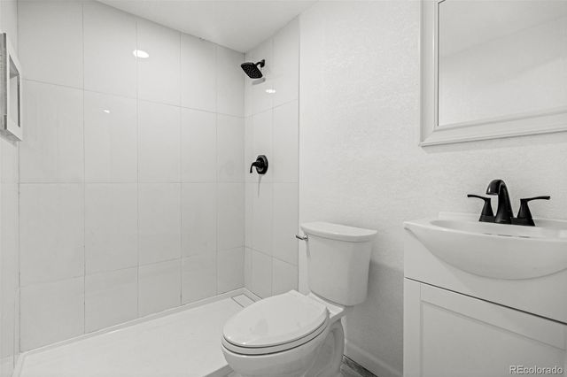 17002 E Prentice Drive, Centennial, CO 80015