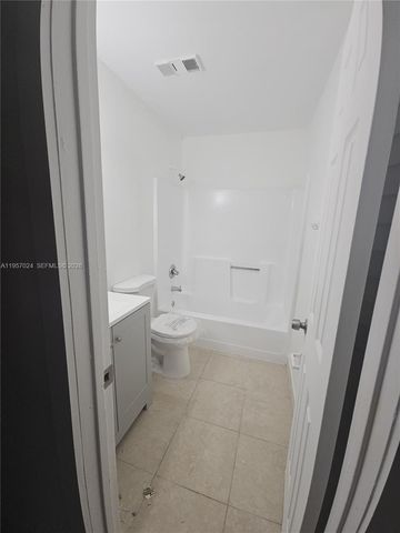 253 San Remo Blvd 253, North Lauderdale, FL 33068