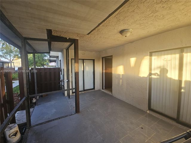 253 San Remo Blvd 253, North Lauderdale, FL 33068