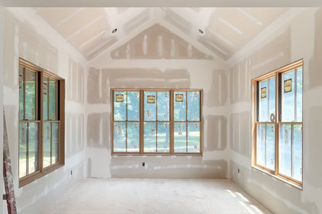 706 Brook Hollow Rd, Nashville, TN 37205