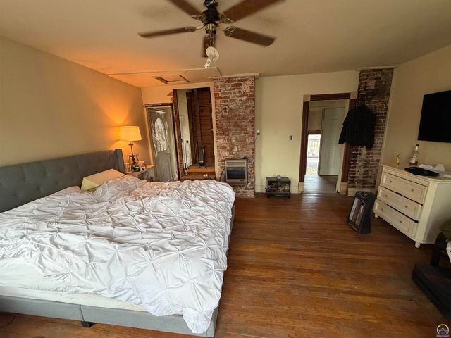 335 SW Western AVE, Topeka, KS 66606