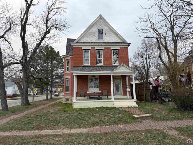 335 SW Western AVE, Topeka, KS 66606