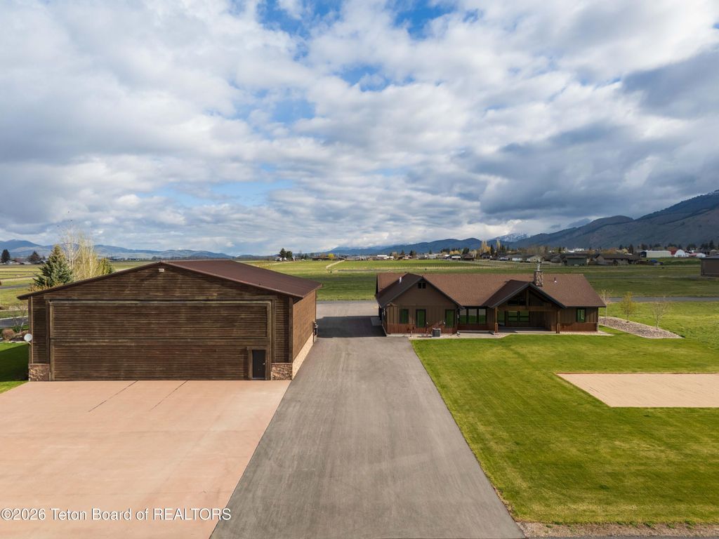 180 W CITATION Street, Afton, WY 83110 photo 10