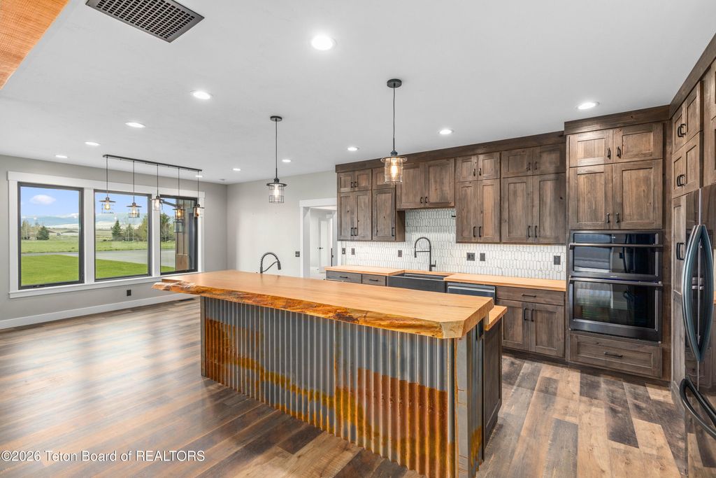 180 W CITATION Street, Afton, WY 83110 photo 17