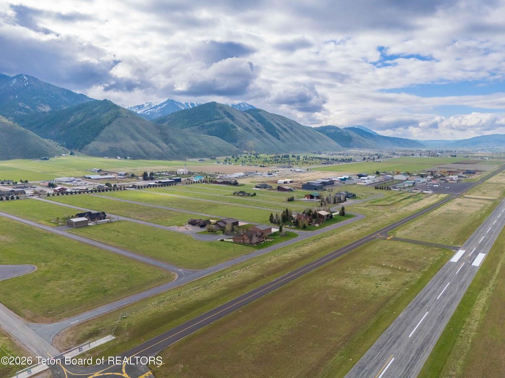 180 W CITATION Street, Afton, WY 83110 photo 7