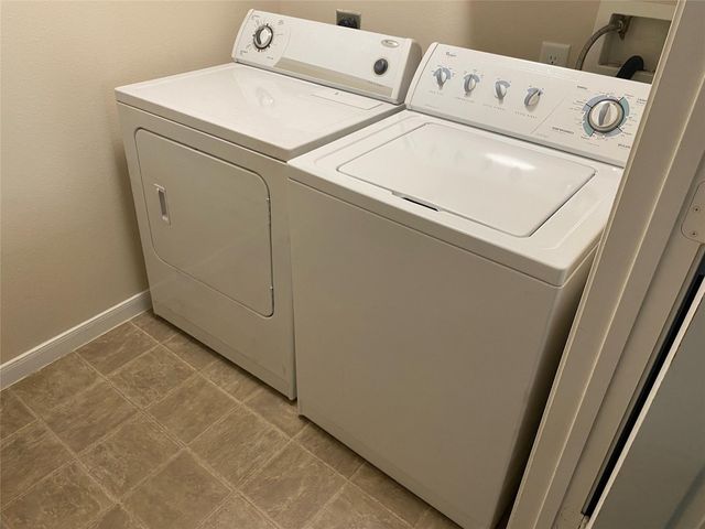 24415 Lakecrest Town Drive Drive, Katy, TX 77493