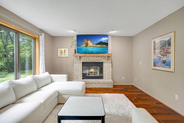 4909 W 150th Street, Savage, MN 55378