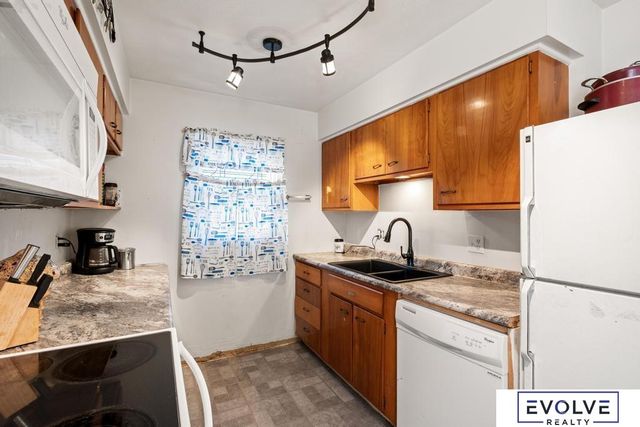 7531 N 34th Street, Omaha, NE 68112