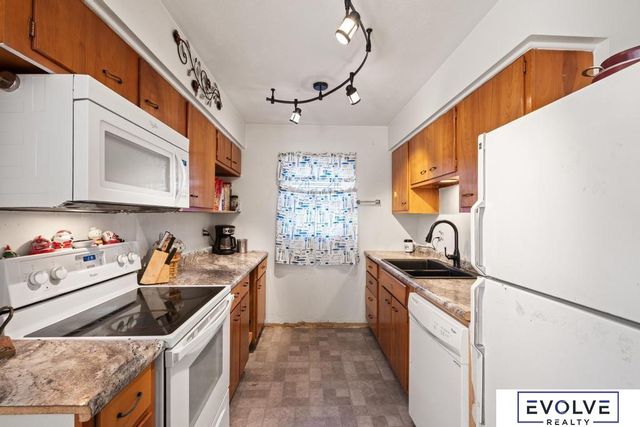 7531 N 34th Street, Omaha, NE 68112