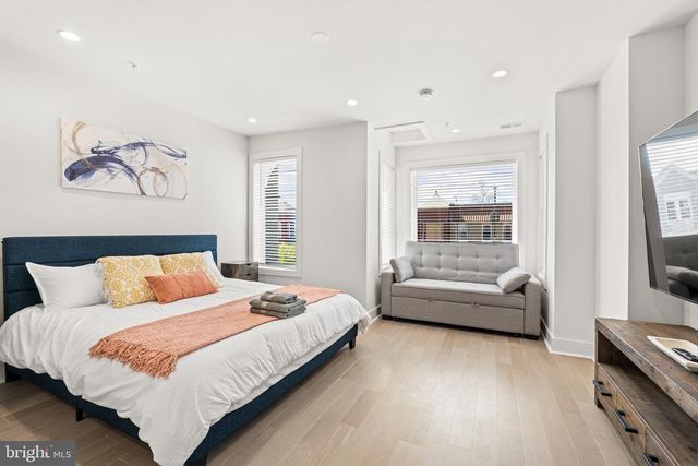 3657 13TH ST NW, Washington, DC 20010