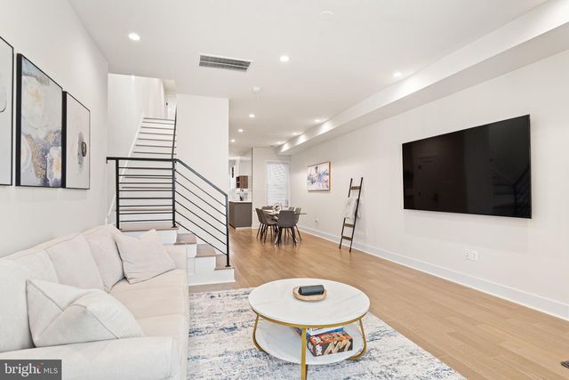 3657 13TH ST NW, Washington, DC 20010