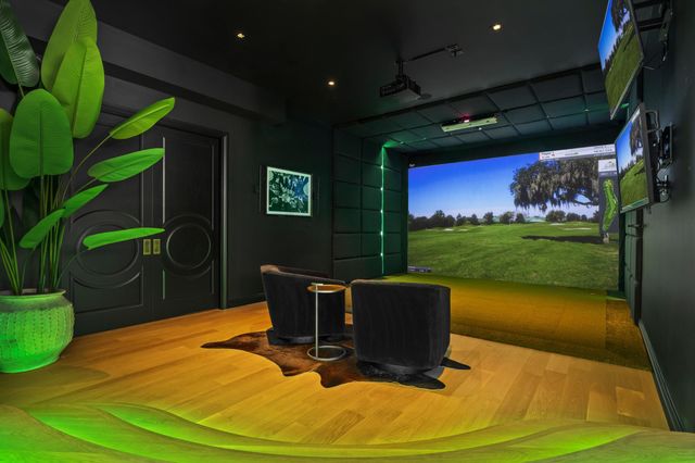 18780 Minnetonka Boulevard, Deephaven, MN 55391