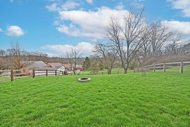 268 Shirljune Drive, Reading, OH 45215