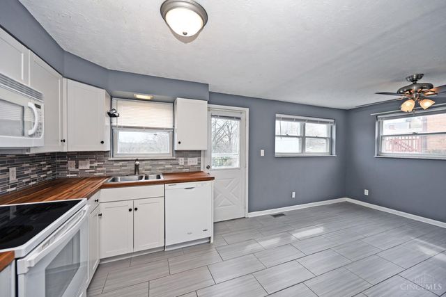 268 Shirljune Drive, Reading, OH 45215