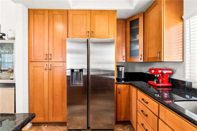 754 Joann B, Costa Mesa, CA 92627