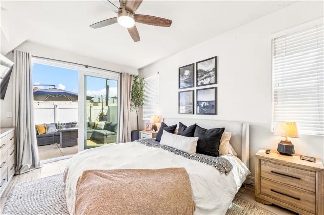 754 Joann B, Costa Mesa, CA 92627