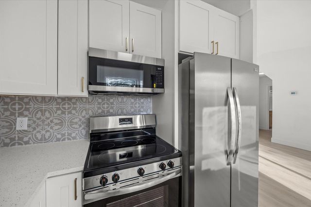 1561 NW 7th Lane, Pompano Beach, FL 33060