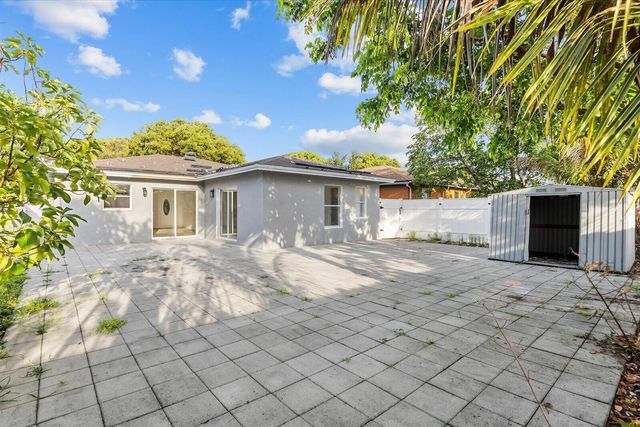 1561 NW 7th Lane, Pompano Beach, FL 33060
