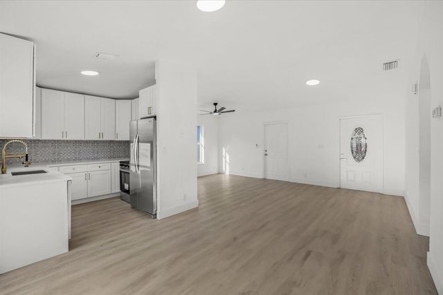 1561 NW 7th Lane, Pompano Beach, FL 33060