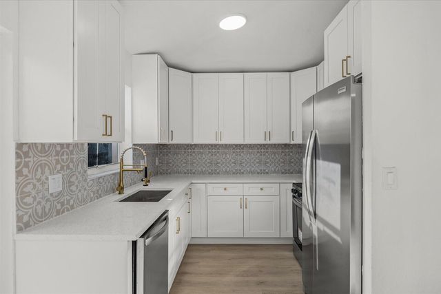 1561 NW 7th Lane, Pompano Beach, FL 33060