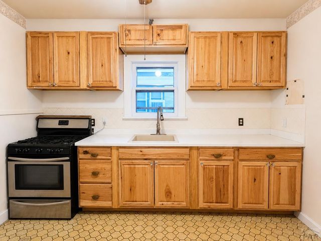 2104 Spruce St, Pueblo, CO 81004