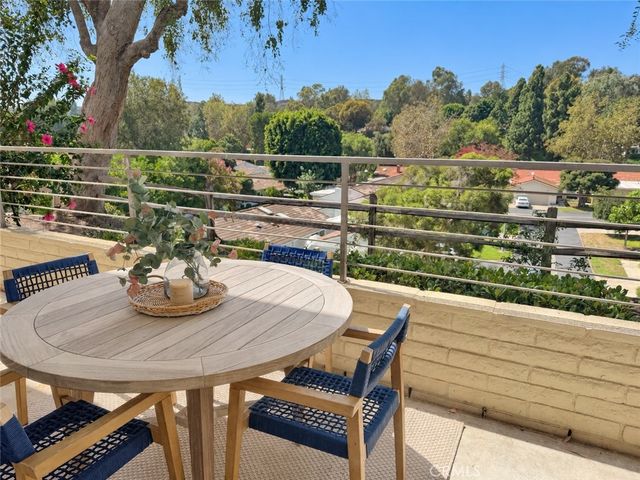 3309 Via Carrizo A, Laguna Woods, CA 92637
