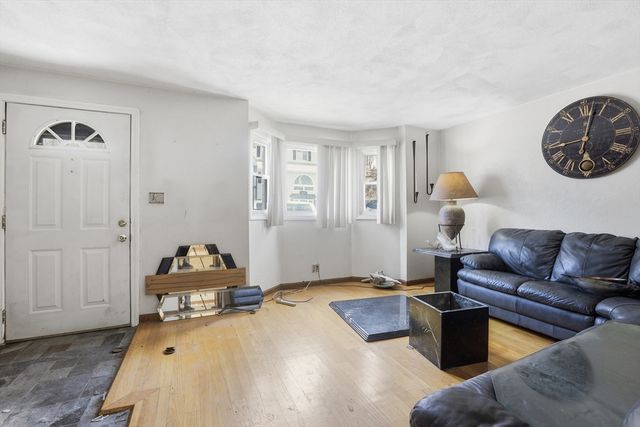 12 Boston Street, Lynn, MA 01904