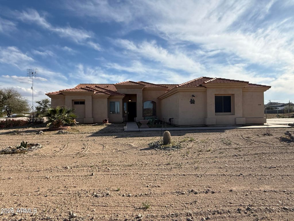2569 W SILVERDALE Road, San Tan Valley, AZ 85144 — exterior