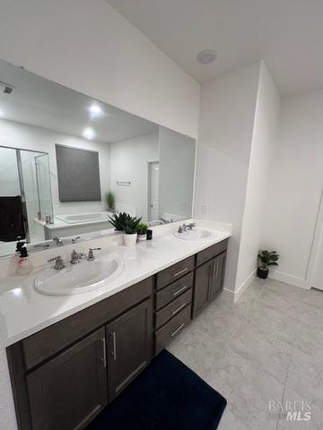 2645 Newberry St, Fairfield, CA 94533