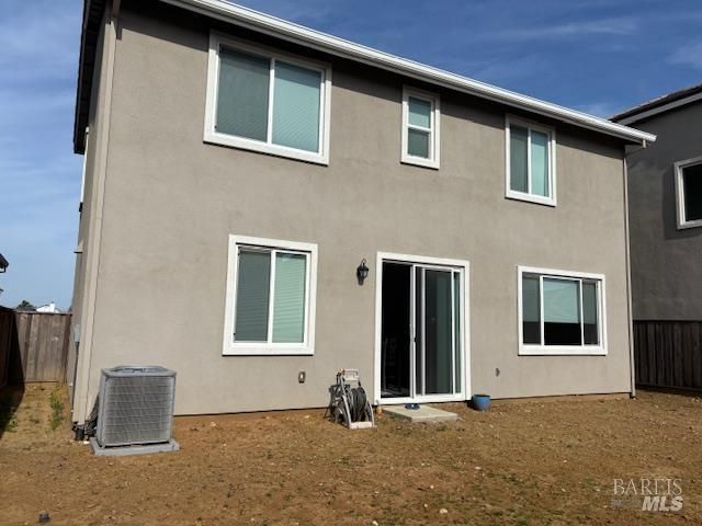 2645 Newberry St, Fairfield, CA 94533