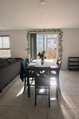 2645 Newberry St, Fairfield, CA 94533