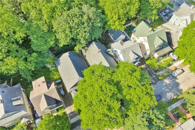 10 Menlo Place, Rochester, NY 14620