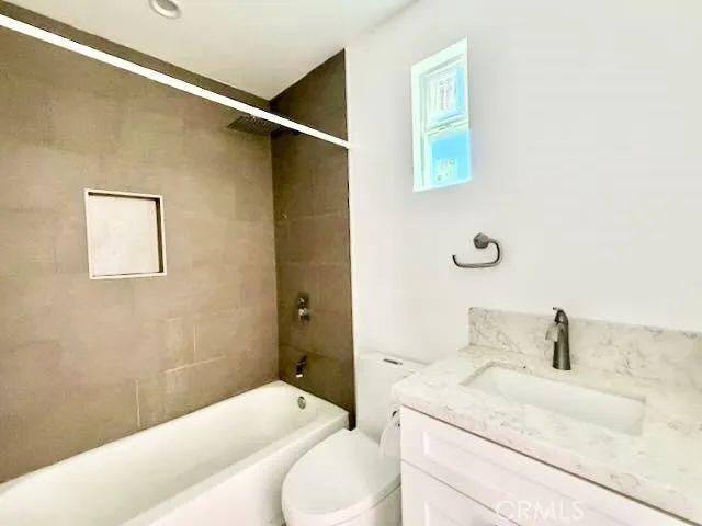227 E 84th, Los Angeles, CA 90003