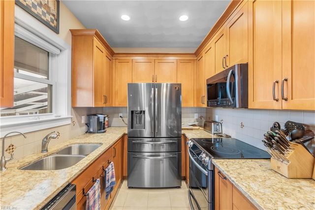 337 Woodleigh RD, Knotts Island, NC 27950