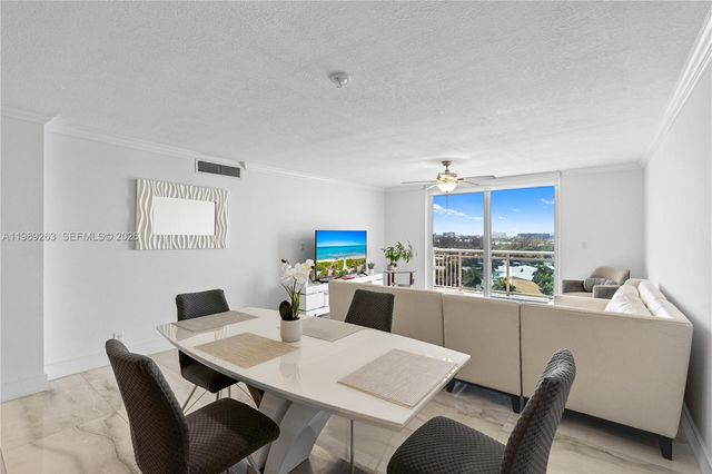 437 Golden Isles Dr 11J, Hallandale Beach, FL 33009