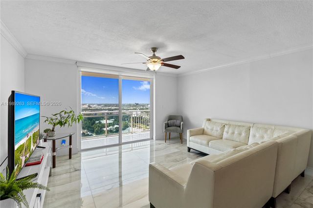 437 Golden Isles Dr 11J, Hallandale Beach, FL 33009