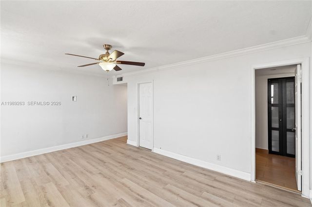 437 Golden Isles Dr 11J, Hallandale Beach, FL 33009