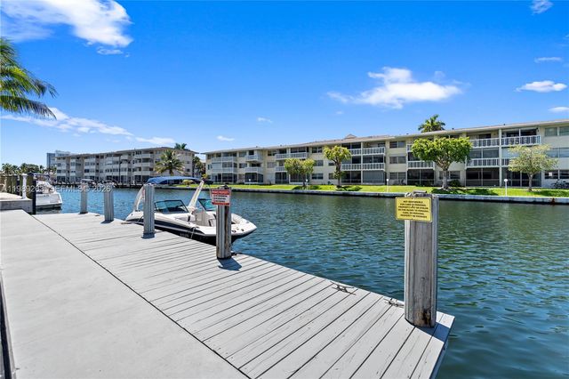 437 Golden Isles Dr 11J, Hallandale Beach, FL 33009