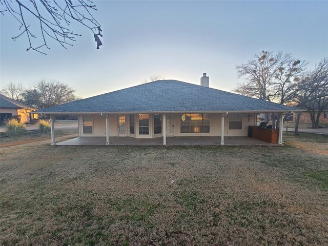 8921 Bontura Road, Granbury, TX 76049
