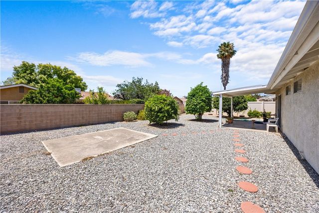 781 Somerset Court, Hemet, CA 92545