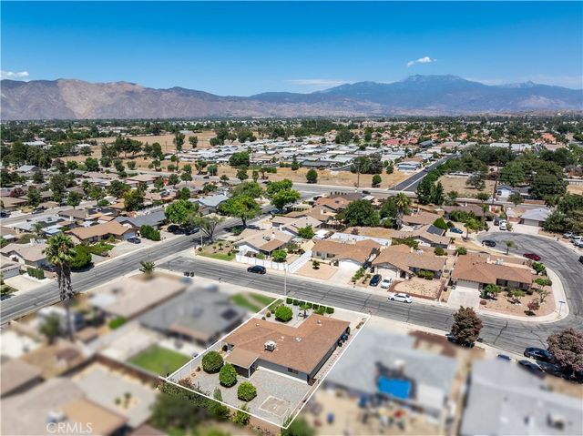 781 Somerset Court, Hemet, CA 92545