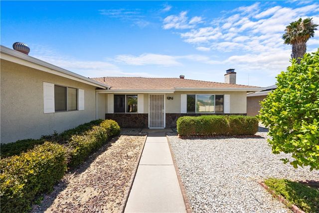 781 Somerset Court, Hemet, CA 92545